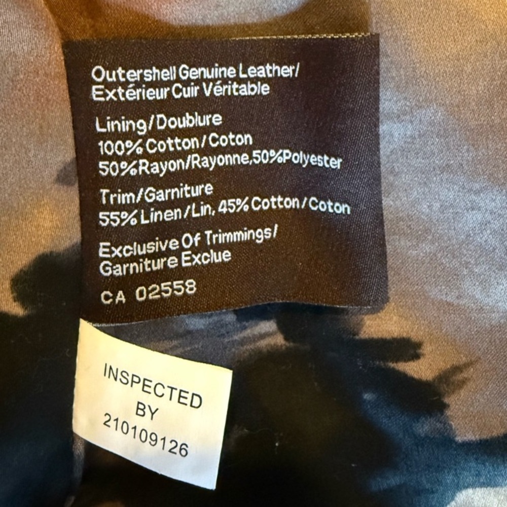 Danier Black 100% Leather Jacket! Snaps closure. Fully lined EUC! - Picture 12 of 17